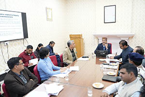 CS RD Dhiman reviews Snow preparedness  with officers in Himachal 