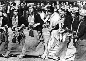 Ex-PM Indira Gandhi dancing with tribal women of Kinnaur(file)at the Ridge 