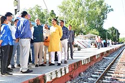 CM Jai Ram Thakur at Una to ensure PM's rally preparedness  