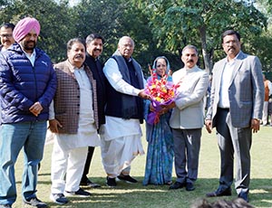 CM Sukhu with Kharge, Shukla, Singh in New Delhi on Thursday 