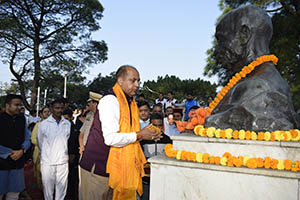 CM Jai Ram Thakur pays tributes Mahatma Gandhi and Shashtri 