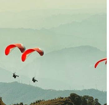 Paragliding in  Bir-Billing in Kangra in Himachal 