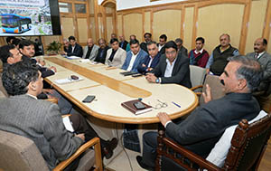 CM chairs meeting of officials for the e-buses 