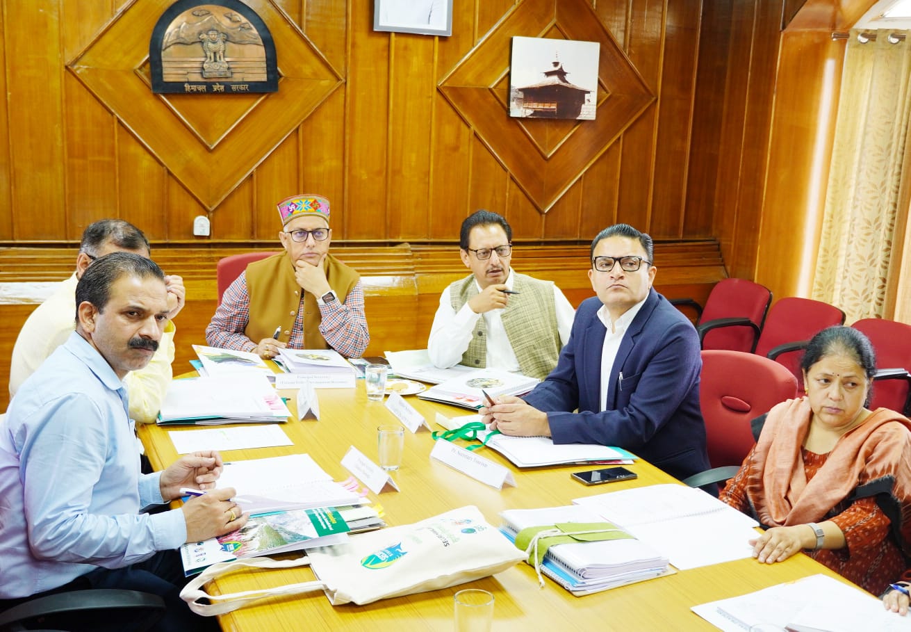 Forest Prin Chief secy Onkar sharma presiding over the meetings of Forest department in Shimla 