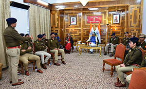 Guv in meeting on drugs with Policemen at Shimla on Tuesday 