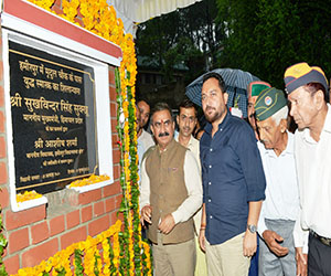 HP CM Sukhu opens projects at Hamirpur 