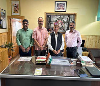 Folu delegation with Forest officials, Onkar Sharma  and Guleria in Shimla 