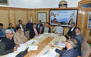 CM Sukhu in a meeting with NHAI engineers in Shimla 