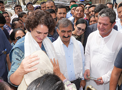 CongressLeaderPriyankaGandhi_kullu_HimbuMail