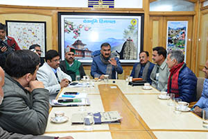 CM presiding over a meeting with Truckers in Shimla 