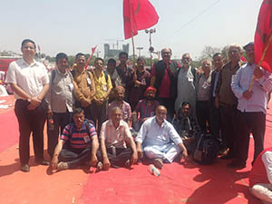 HP Apple delegation in Delhi for protest 