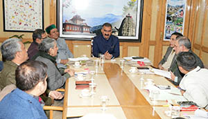 CM meeting police officers in Shimla 