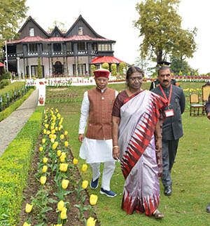 President of India Murmu with CM and Guv  at Shimla 