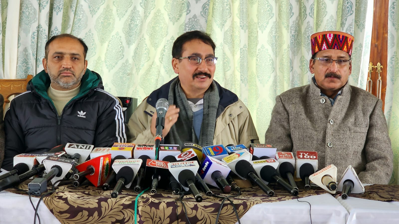 BJP's Vipin Parmar inShimla press conference today 