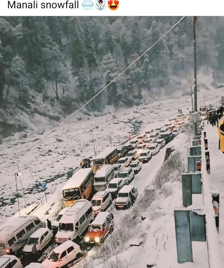 Delhi Tourist  Death  Exposes Traffic Mismanagement in Manali; No First Aid in Solang and Atal Tunnel  