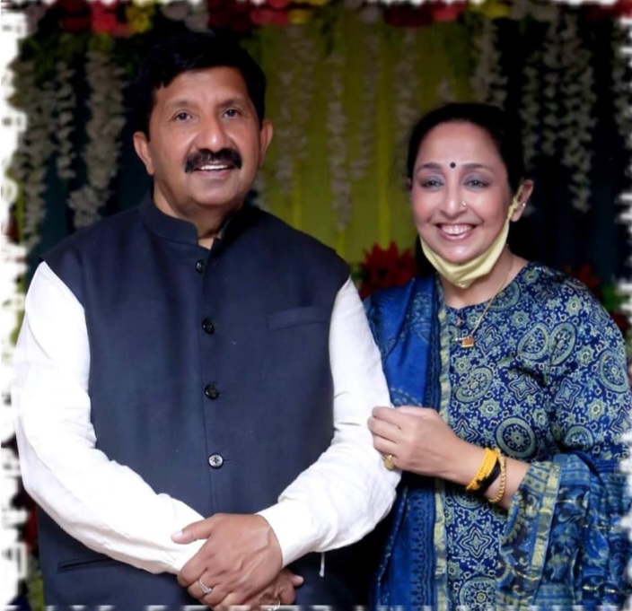 Mukesh Agnihotri and his wife Prof Simmi Agnihotri 