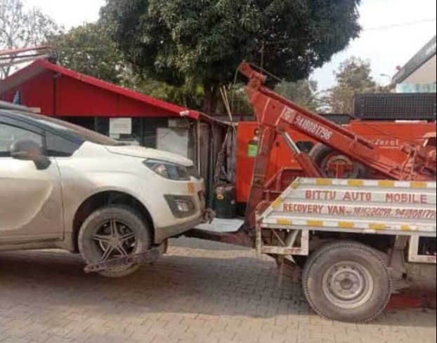 Towing away of vehicles in Shimla 