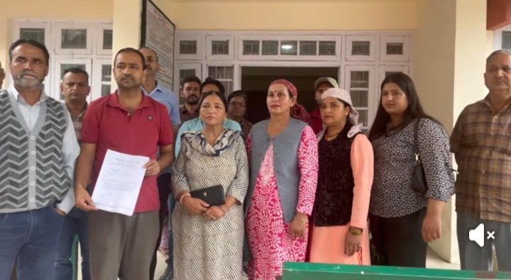 BKS Rohru Submits Memorandum to HP Guv 