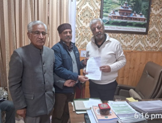 Himachal Gyan Vigyan Samiti Intensifies Anti-Drug Campaign , Submits Memorandum to Shimla MLA  Janartha 