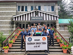 Members of expedition to Zing Zing Bar at ABVIMAS, Manali 