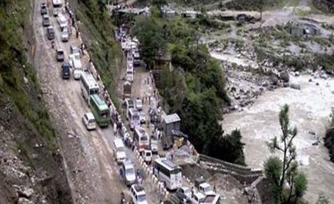 Heavy Traffic on Chardham in Uttarakhand 