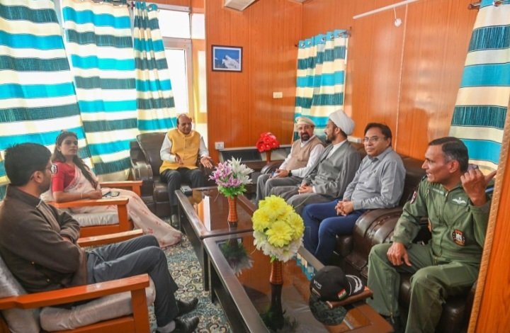 LGLadakhMeetsMPinKargil