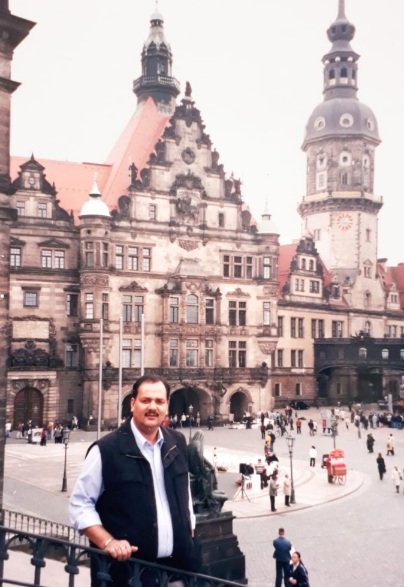 DrVijayThakurGermany