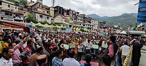 apple farmers',   file photo of protest in Rohru