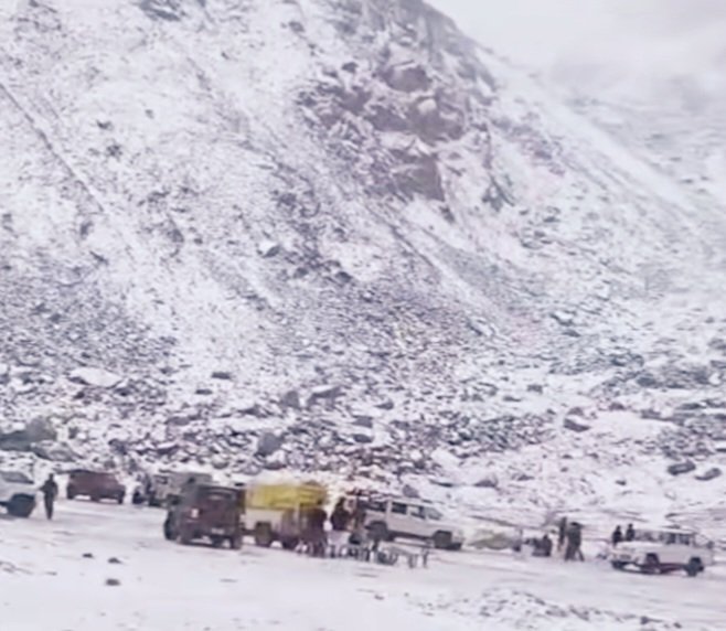 SnowfallInLahaul(File)