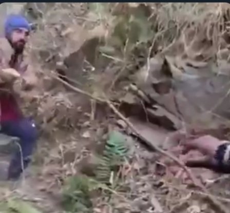 DodaAccudentArmyTruck